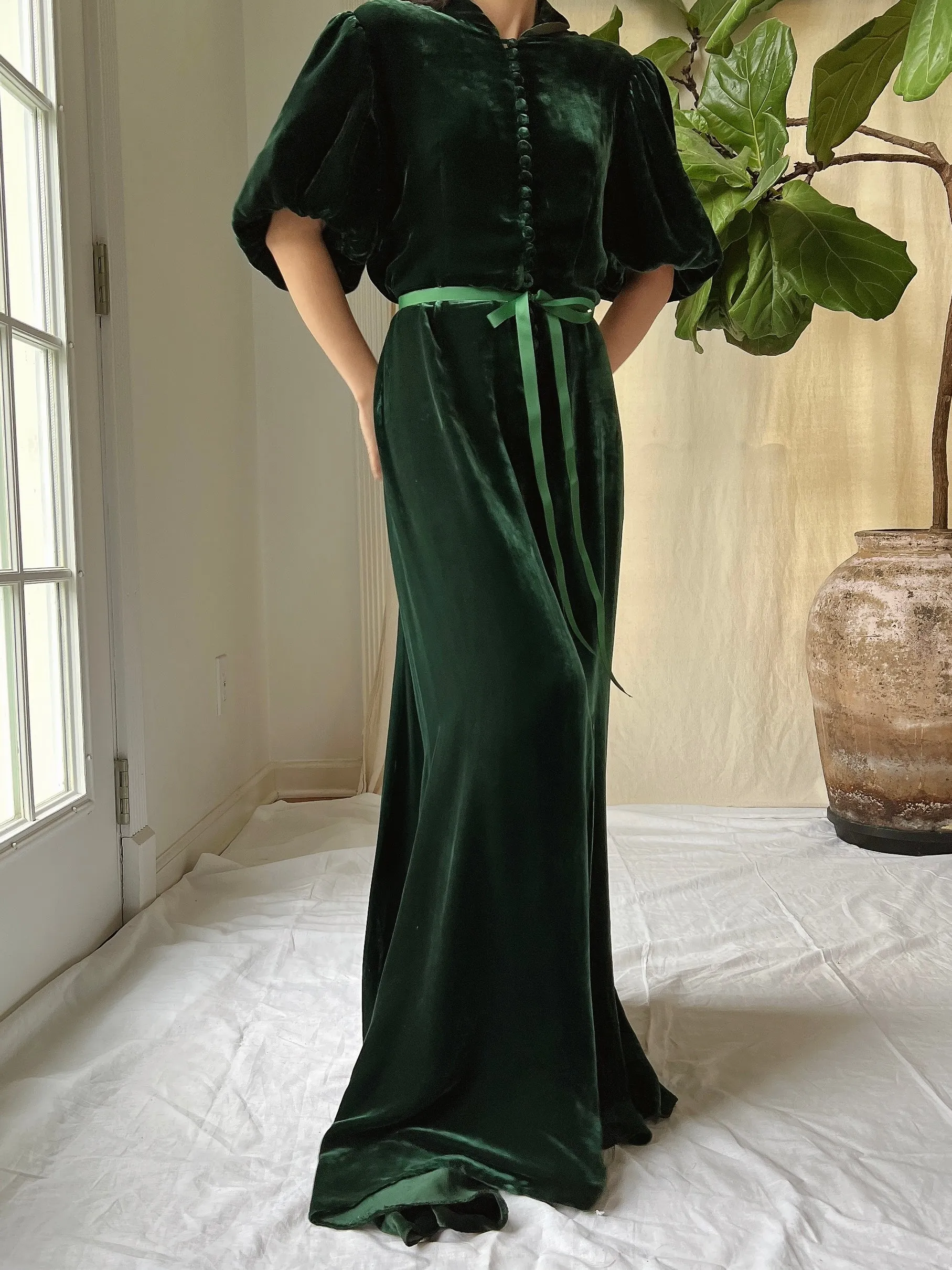 1930s Emerald Silk Velvet Gown - S