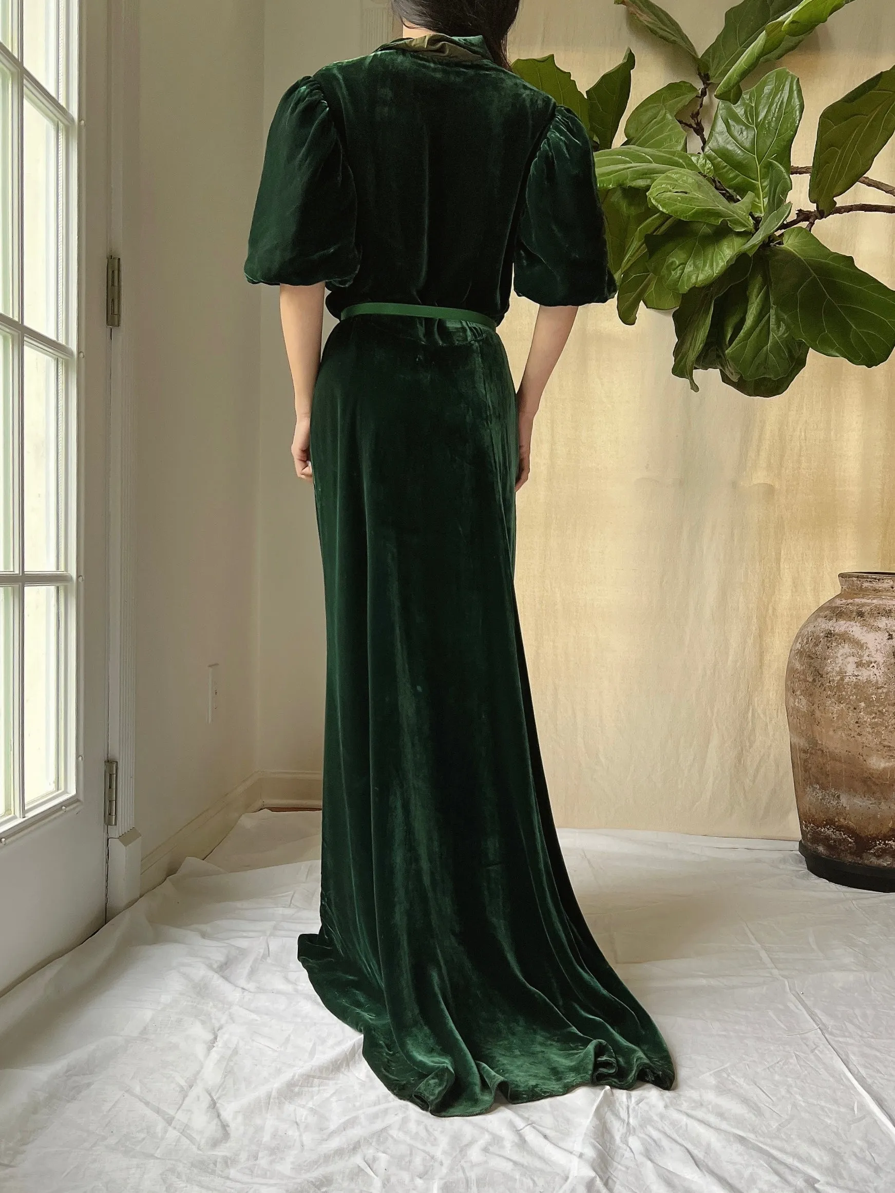 1930s Emerald Silk Velvet Gown - S