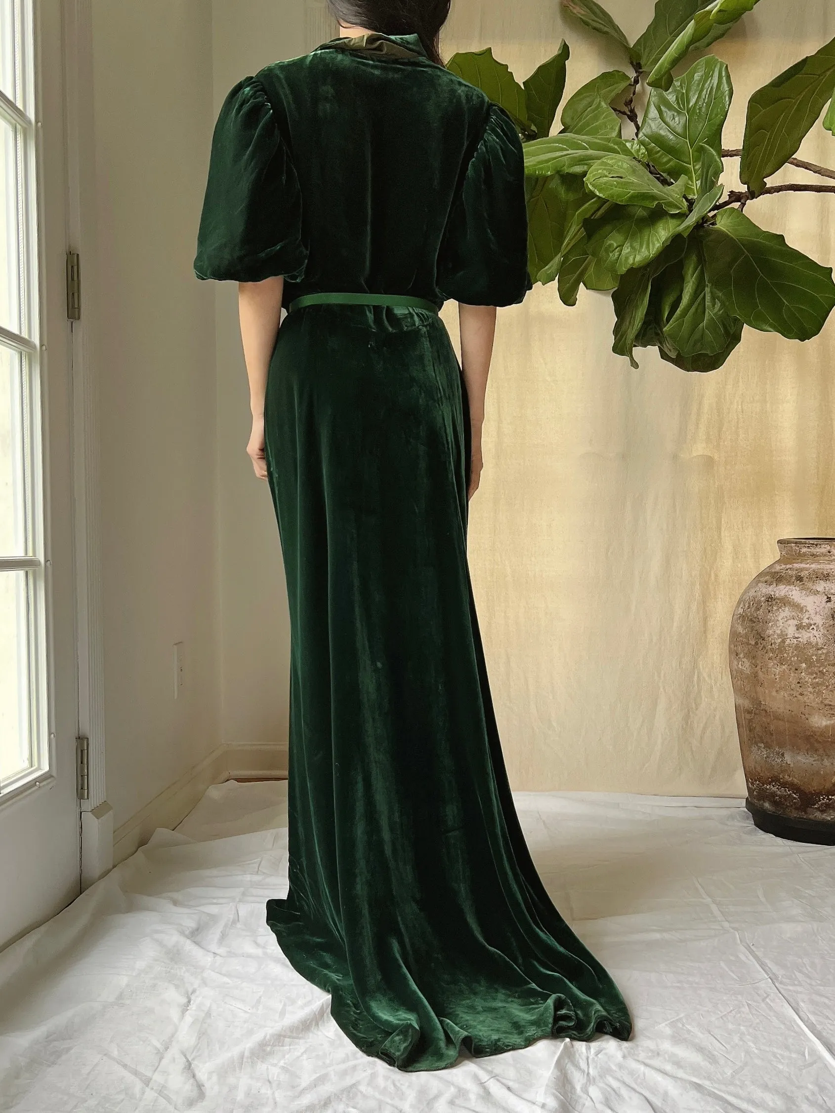 1930s Emerald Silk Velvet Gown - S