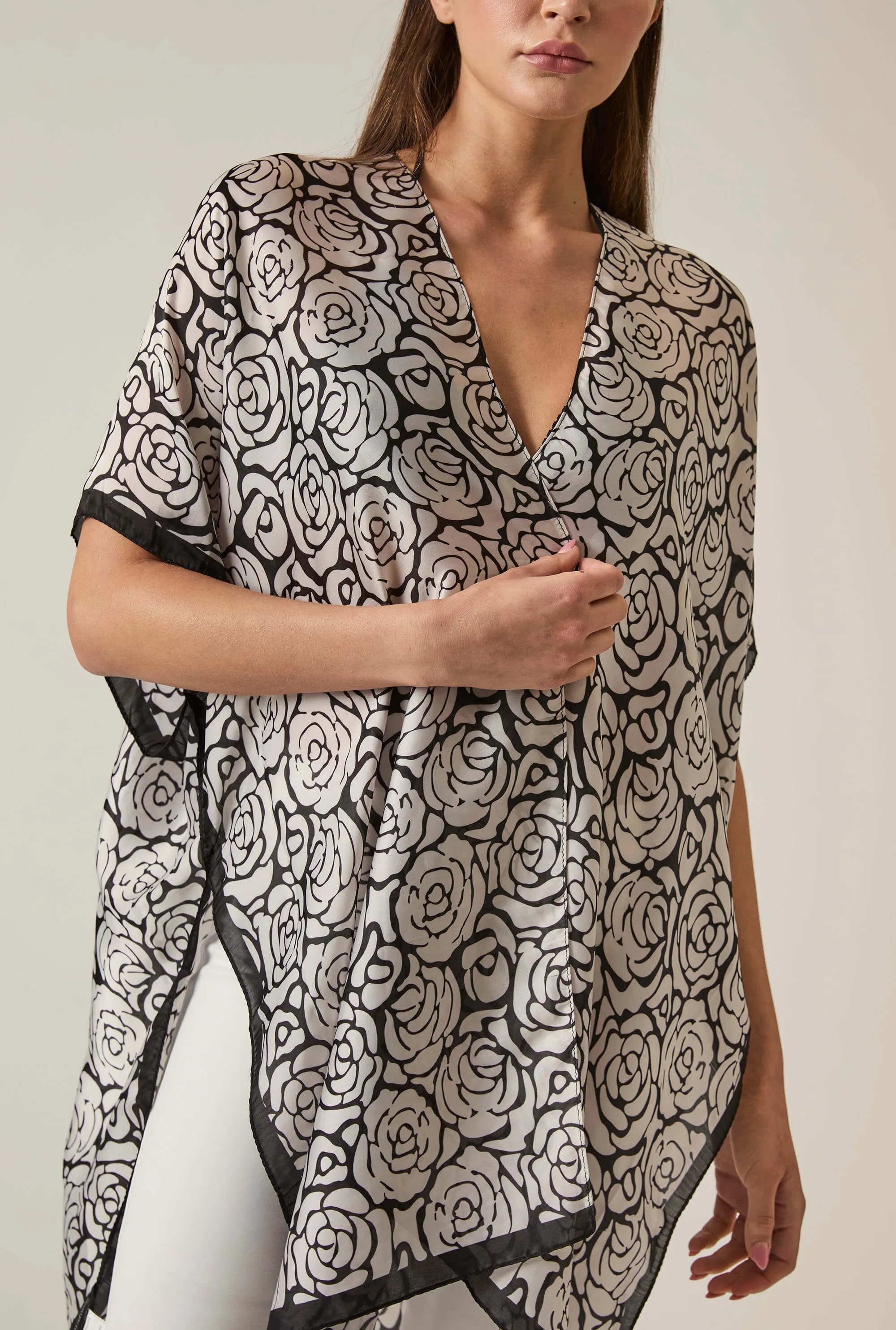 Abstract Black-White Rose Kaftan