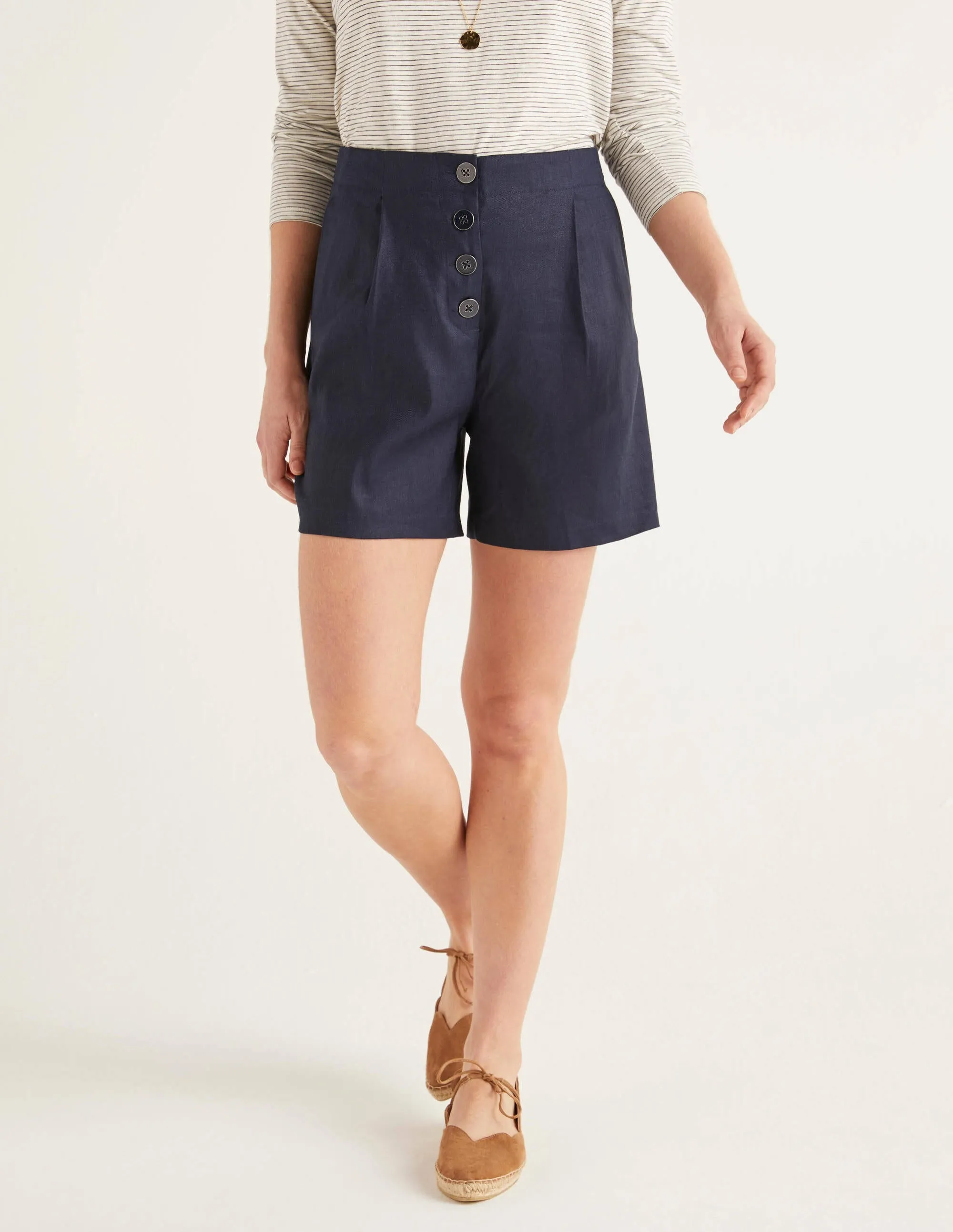 Bamburgh Shorts-Navy