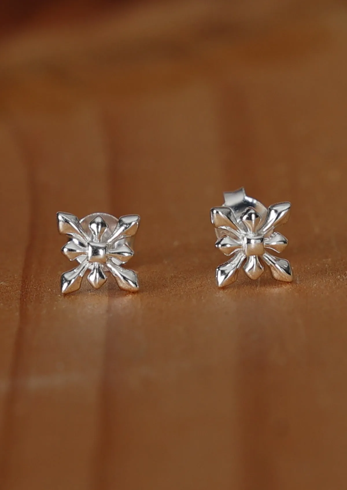 Deco Starflower Silver Studs