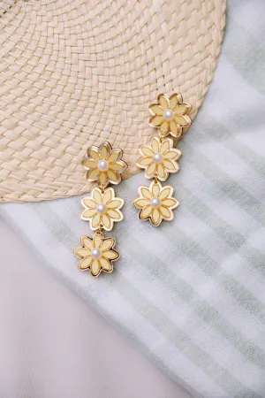Living In Florals Yellow Daisy Earrings