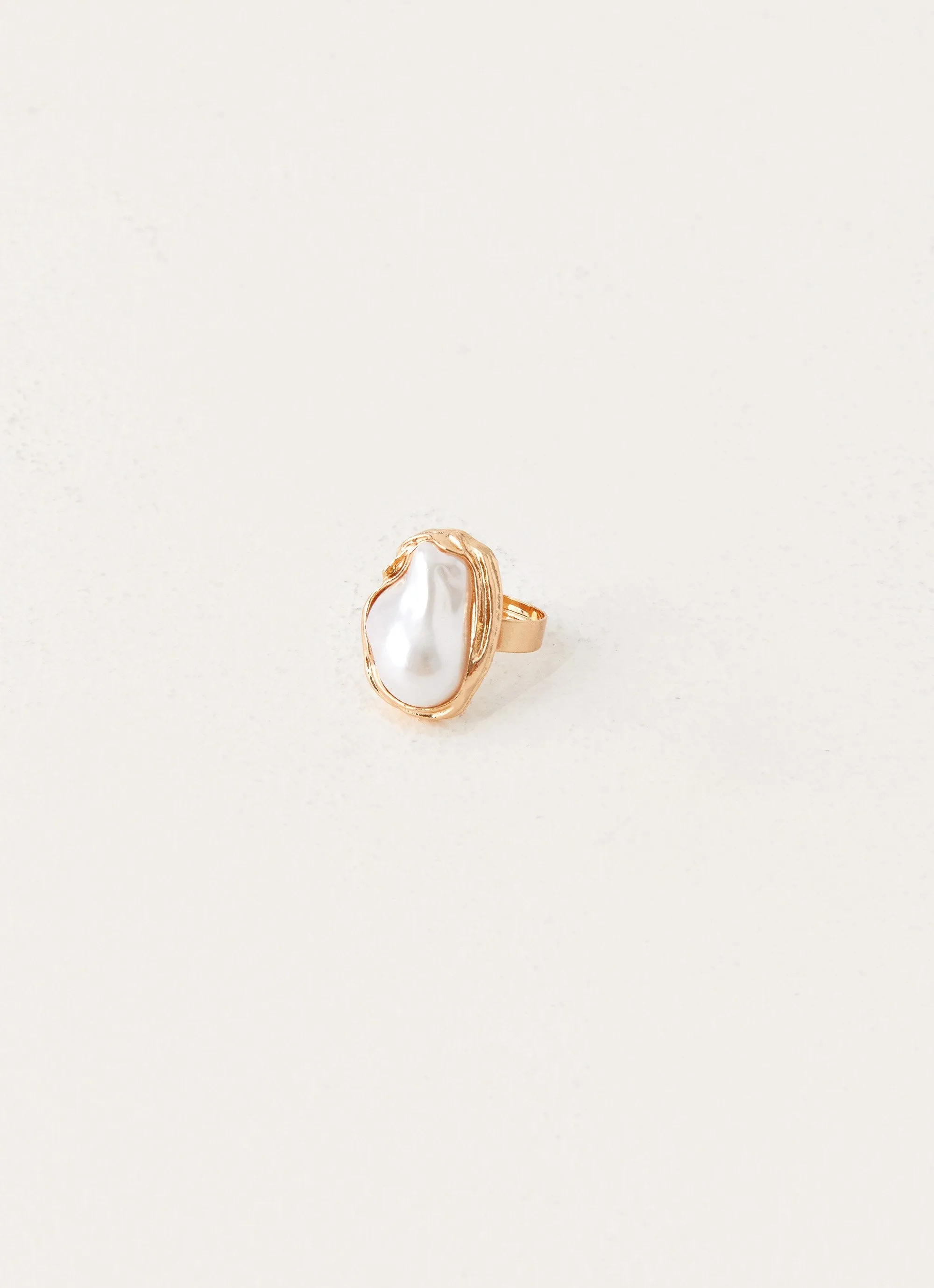 Salina Ring - Pearl