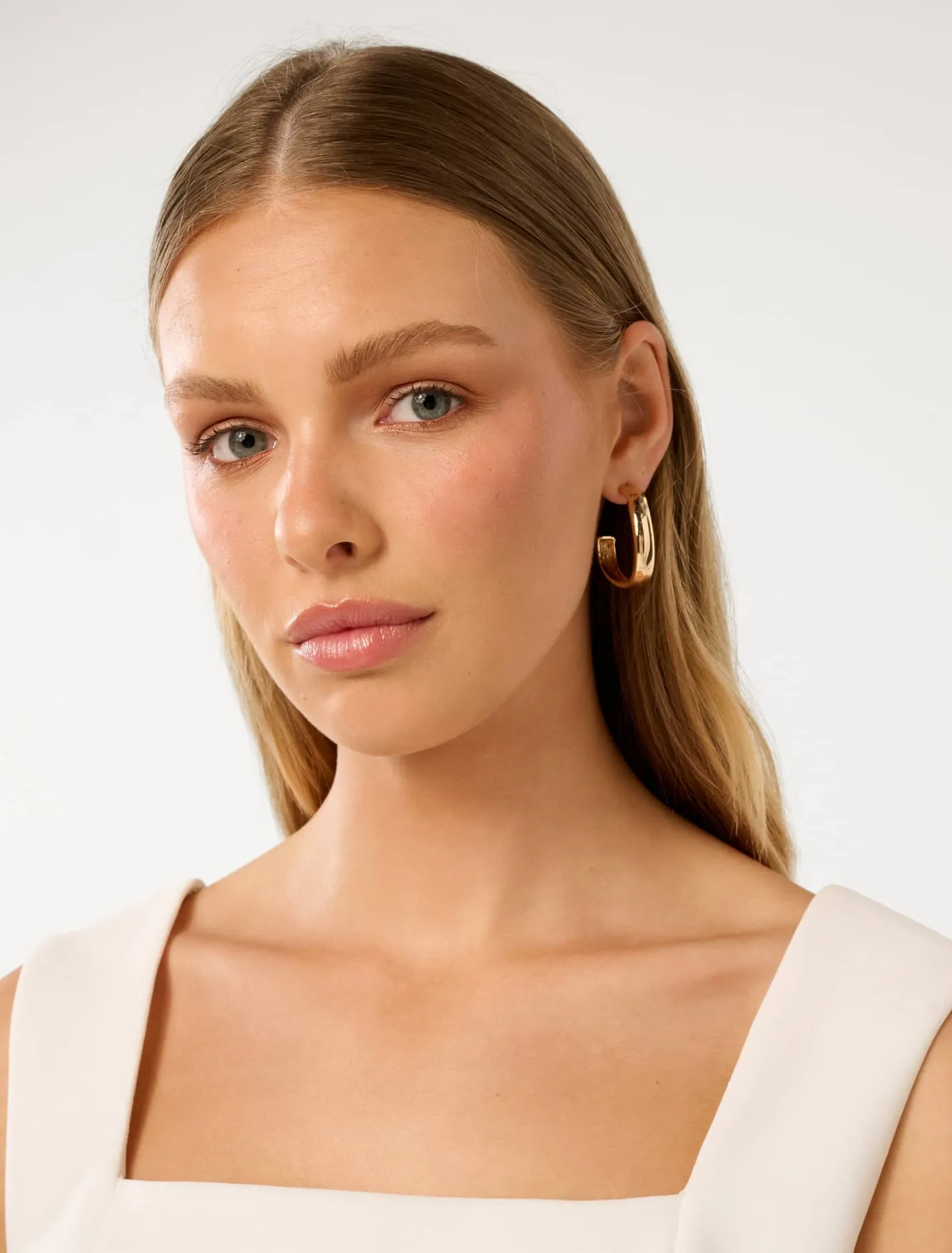 Signature Lila Large Curve Hoop Earrings
