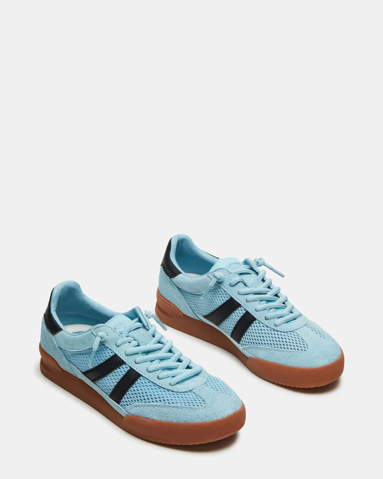 VERDICT LIGHT BLUE