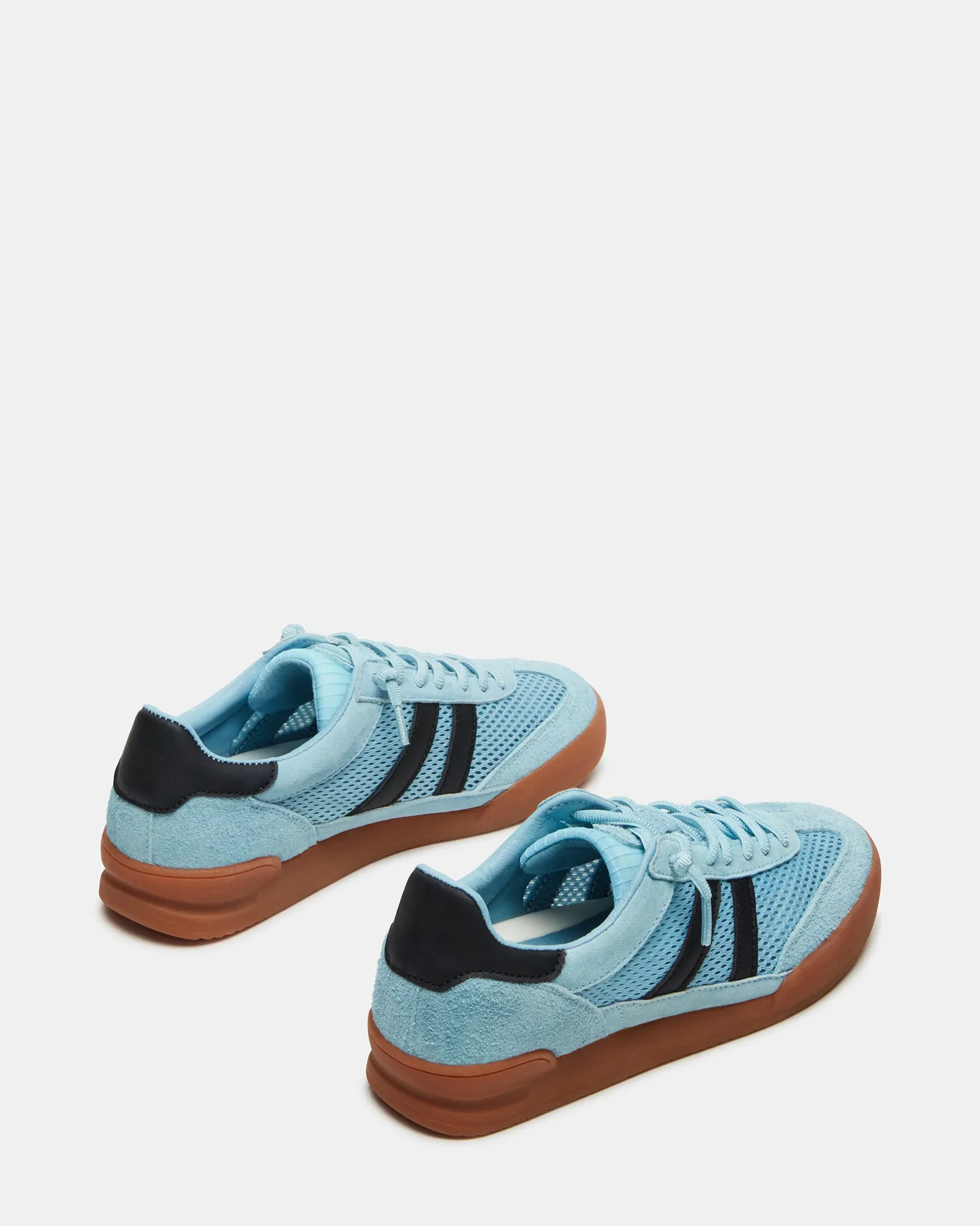 VERDICT LIGHT BLUE